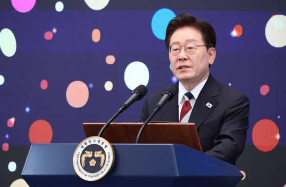 '빛의 위원회' 시민초청행사 발언하는 이재명 대통령