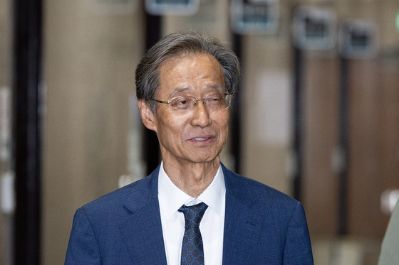 유동수 민주당 사무총장, 당무위 참석