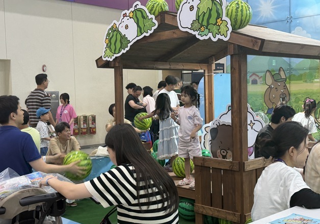티니핑·헬로카봇 찾던 아이들, 새로운 캐럭터에 빠져들다…캐릭터라이선싱페어[리뷰]
