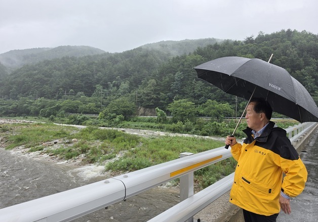 속초시, 호우주의보에 재대본 가동…이병선 시장 현장 점검