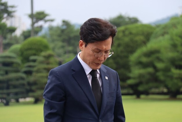 김민석 "당 정신 차리고 바로잡을 시점…정청래와 배턴터치"