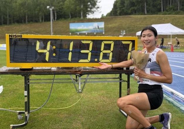 육상 박나연, '4분13초87'로 34년 만에 여자 1500m 한국 신기록