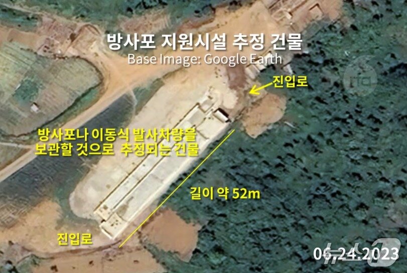 본문 이미지 - 북한이 비무장지대 인근에 건설 중인 방사포 지원 시설로 추정되는 건물.  (RFA 제공)