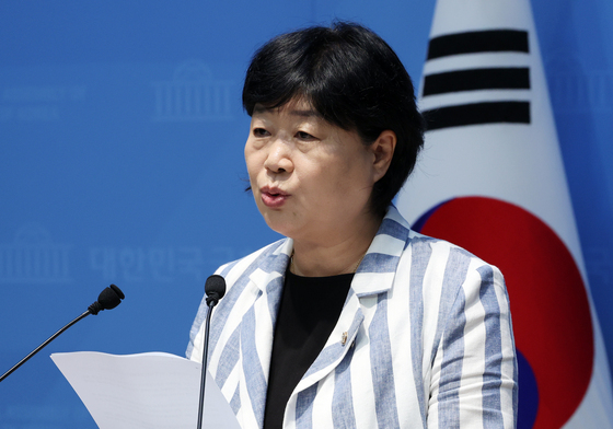 법사위 현안관련 기자회견하는 서영교 위원장