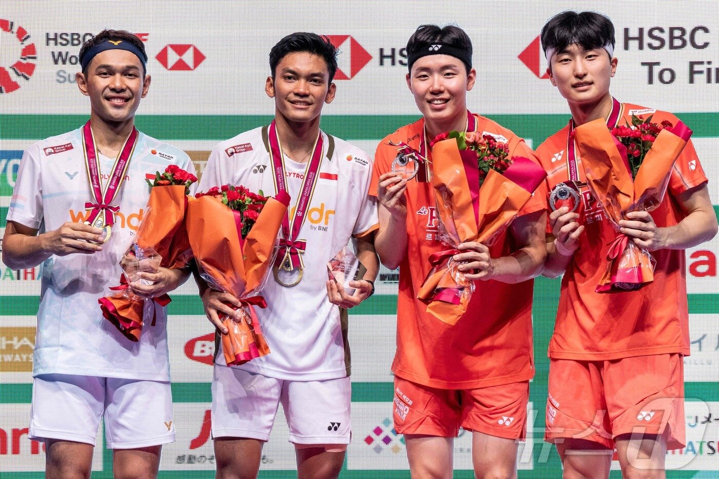 본문 이미지 - 일본오픈 남자복식 준우승한 서승재-김원호. ⓒ AFP=뉴스1