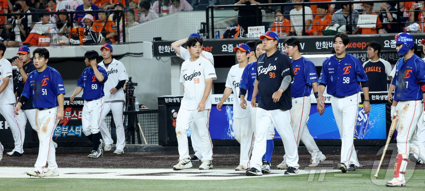 (대전=뉴스1) 김기남 기자 = 19일 대전 한화생명볼파크에서 열린 2026 신한 SOL KBO리그 키움 히어로즈와 한화 이글스의 경기에서 11회말 연장 9대9 무승부로 경기를 마 …