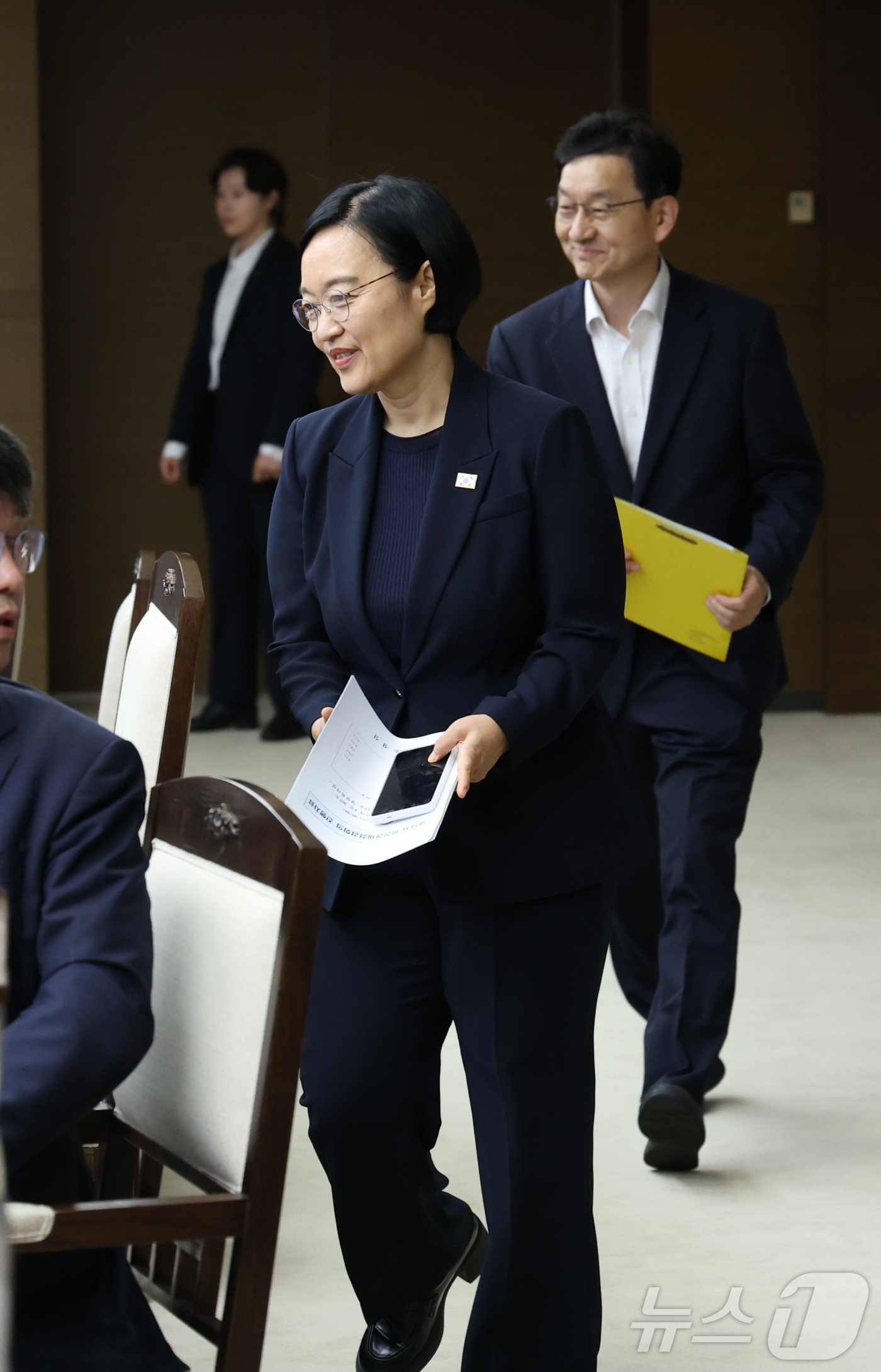 (세종=뉴스1) 김기남 기자 = 한성숙 국무총리가 2일 세종시 정부세종청사에서 열린  비상경제점검회의에 참석하고 있다. 2026.7.2/뉴스1