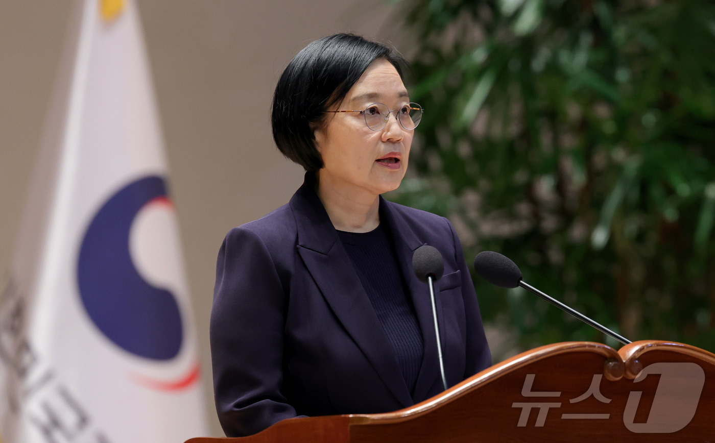 (세종=뉴스1) 김기남 기자 = 한성숙 신임 국무총리가 2일 오전 세종시 정부세종청사에서 열린 제50대 국무총리 취임식에서 취임사를 하고 있다. 2026.7.2/뉴스1