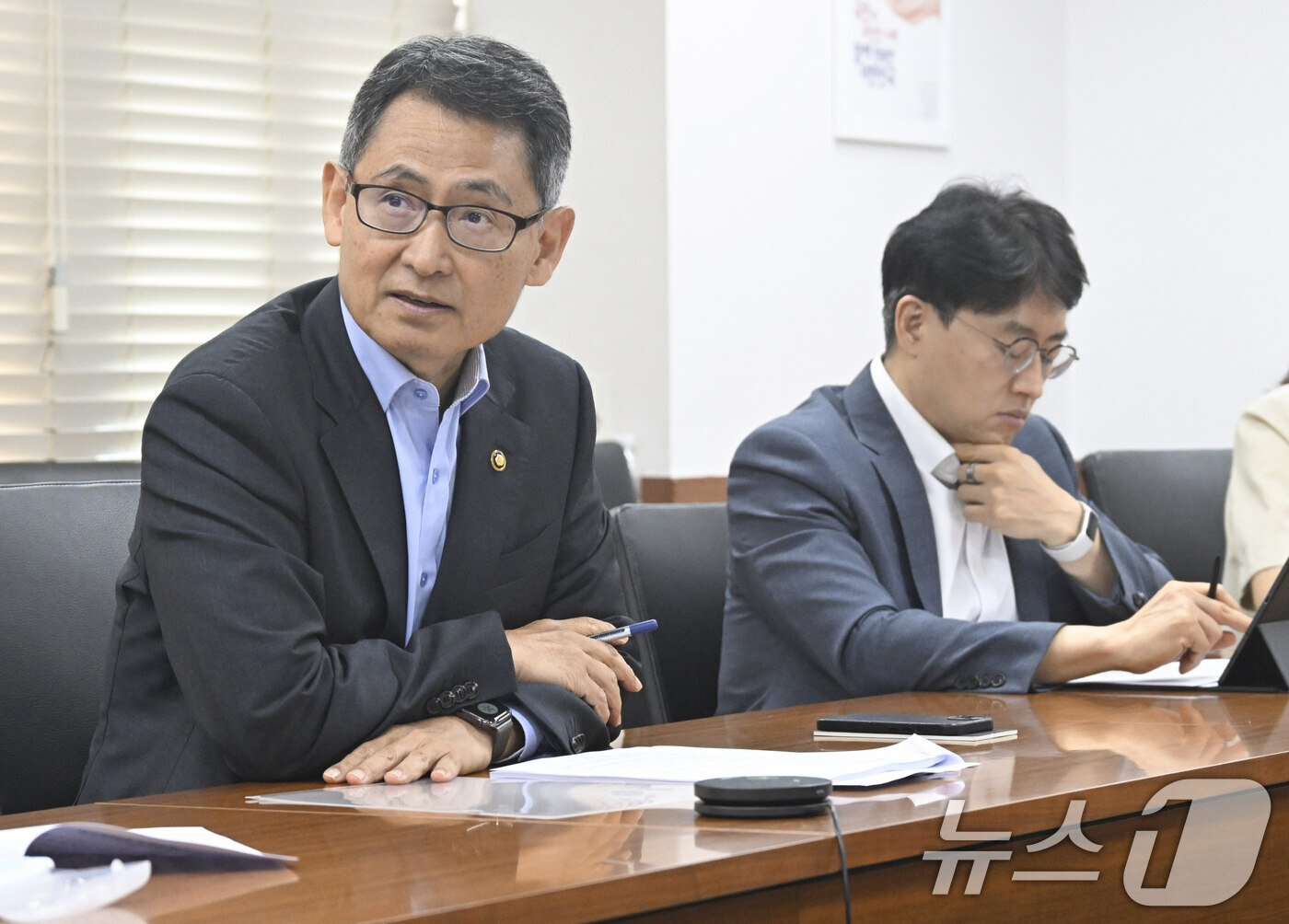 (서울=뉴스1) = 허장 재정경제부 차관이 2일 서울 종로구 정부서울청사에서 열린 '재경관 회의'에서 모두발언을 하고 있다. (재정경제부 제공. 재판매 및 DB금지) 2026.7. …