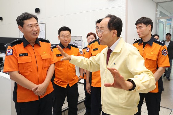 대구소방 119상황실 찾은 추경호 시장