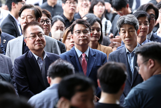국조특위, '잠실개표소' 조사 35분 종료…투표함은 여전히 개표소에(종합)