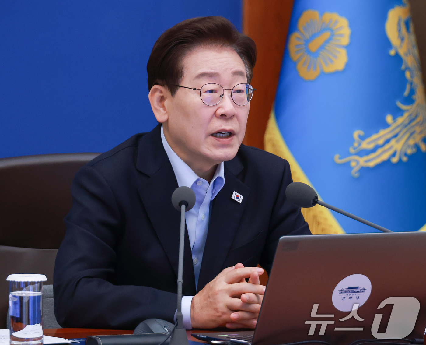 (서울=뉴스1) 이재명 기자 = 이재명 대통령이 2일 청와대에서 열린 수석보좌관회의에서 발언하고 있다 (청와대통신사진기자단) 2026.7.2/뉴스1