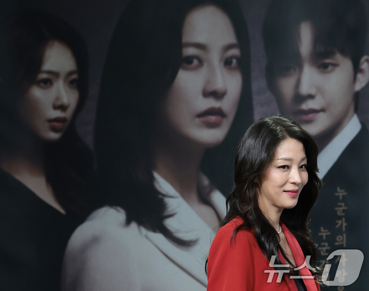 (서울=뉴스1) 권현진 기자 = 배우 한고은이 2일 오후 서울 마포구 상암 MBC사옥 골든마우스홀에서 열린 MBC 새 일일드라마 ‘가족관계증명서’(극본 박지현/연출 김미숙) 제작발 …