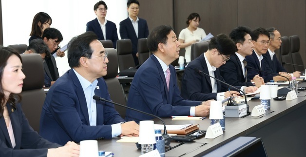 한미전략투자 운영위 주재하는 구윤철 부총리