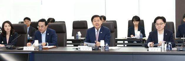 한미전략투자회의 발언하는 구윤철 부총리