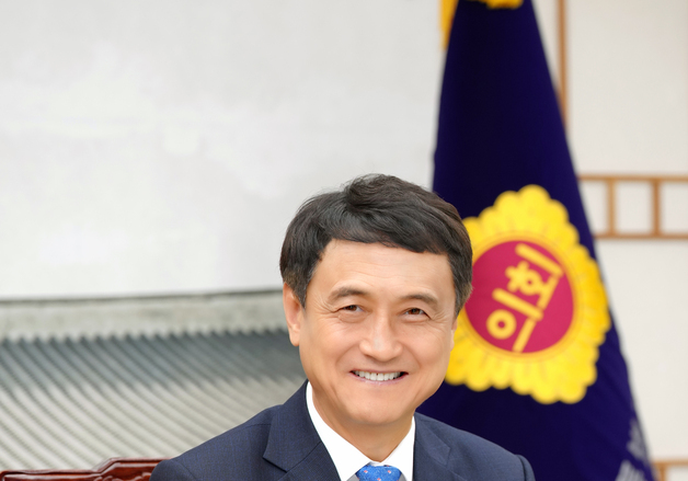 [인터뷰]김희수 전북도의장 "가고 싶은 의회 만들겠다"