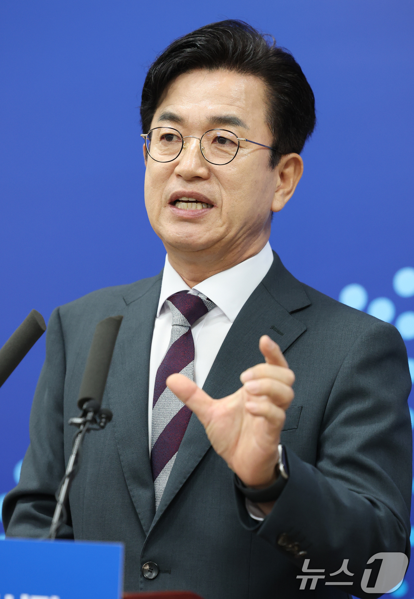 (대전=뉴스1) 김기태 기자 = 허태정 대전시장이 2일 대전 시청 브리핑룸에서 열린 취임 기자회견에서 취재진의 질문에 답변하고 있다.  2026.7.2/뉴스1