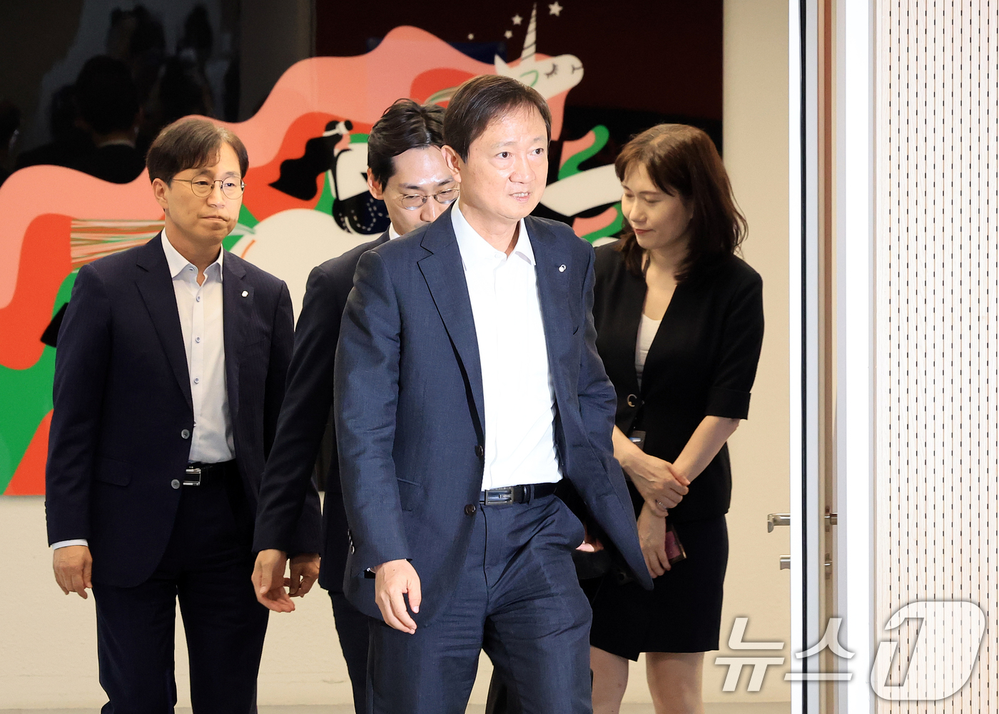 (서울=뉴스1) 이호윤 기자 = 이찬진 금융감독원장이 2일 서울 마포구 프론트원에서 열린 금융감독원장-가상자산사업자 CEO 간담회에 참석하고 있다. 2026.7.2/뉴스1