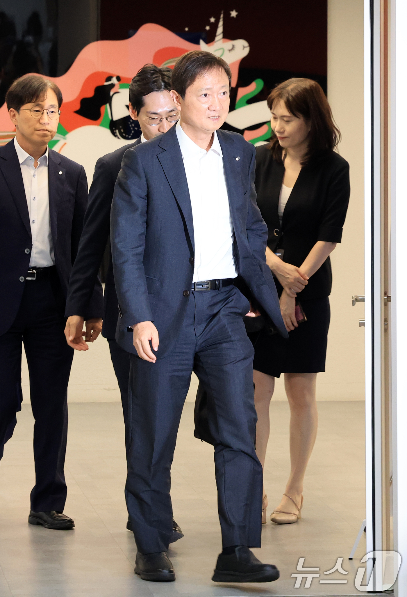 (서울=뉴스1) 이호윤 기자 = 이찬진 금융감독원장이 2일 서울 마포구 프론트원에서 열린 금융감독원장-가상자산사업자 CEO 간담회에 참석하고 있다. 2026.7.2/뉴스1