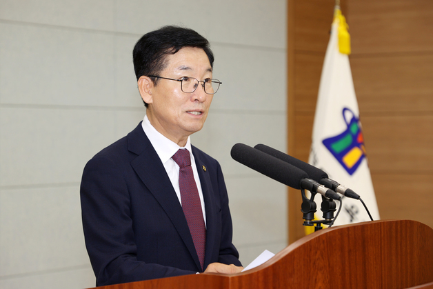 윤건영 충북교육감 "학창시절 배움이 평생 지탱하는 힘 돼야"