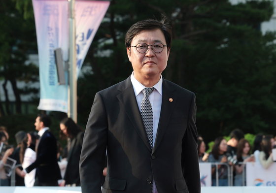 BIFAN 찾은 최휘영 장관
