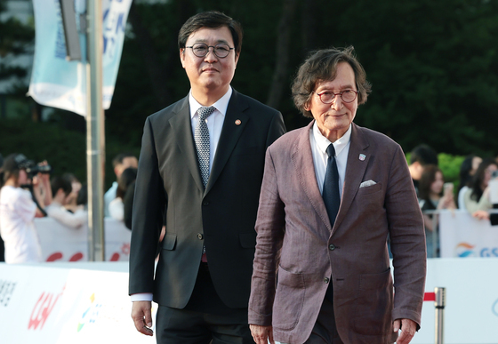 부천 찾은 최휘영 장관과 정지영 감독