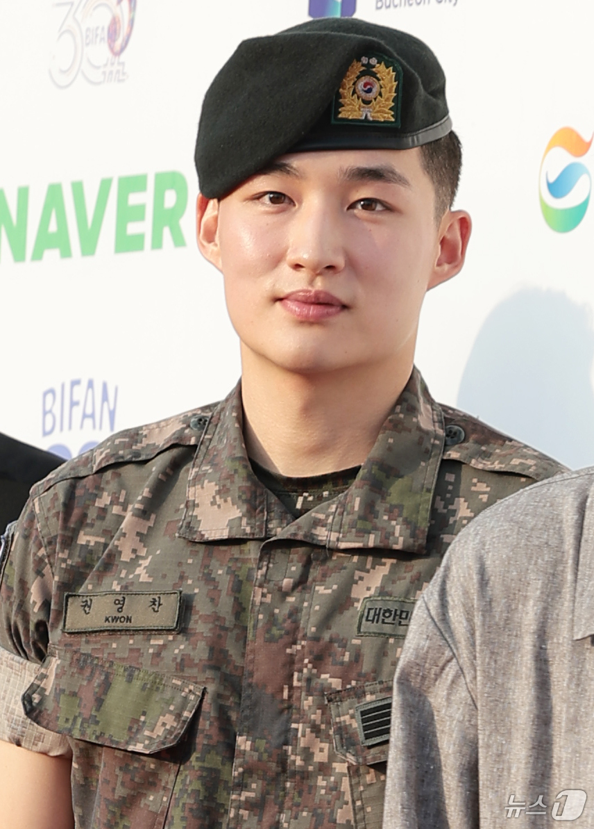 (부천=뉴스1) 권현진 기자 = 배우 권영찬이 2일 오후 경기도 부천시청에서 열린 제30회 부천국제판타스틱영화제 참석해 포즈를 취하고 있다. 2026.7.2/뉴스1