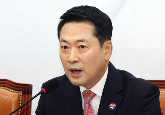 장동혁 "李대통령, 당무 개입 비판엔 후다닥 대답…골프엔 대답 못해"(종합)
