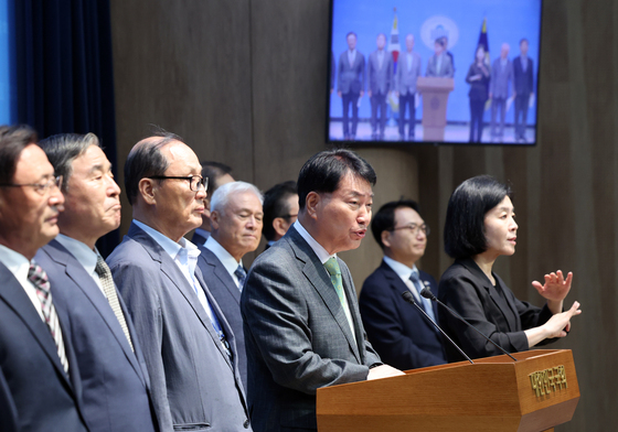 국군사관학교 창설 지지하는 예비역장군단
