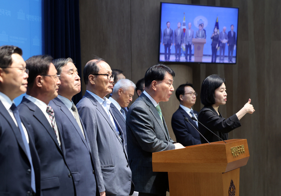 국군사관학교 창설 지지하는 예비역장군단