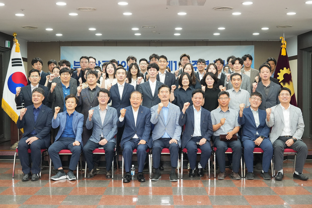 "해양수도 부산 비전 실현 눈앞…기업-행정 잇는 통역사될 것"
