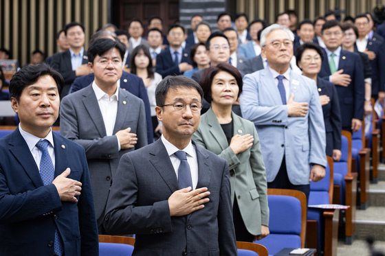 與, 전문가 초청 21일 정책의총 열기로…보완수사권 보완 논의