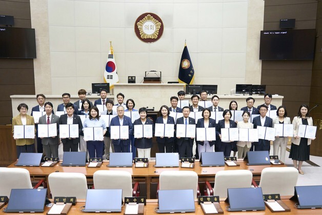 “신뢰받는 의정 구현” 용인시의회 청렴 서약식 개최