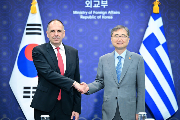조현, 그리스 외교장관과 회담…조선·방산·해양혁신 협력 논의