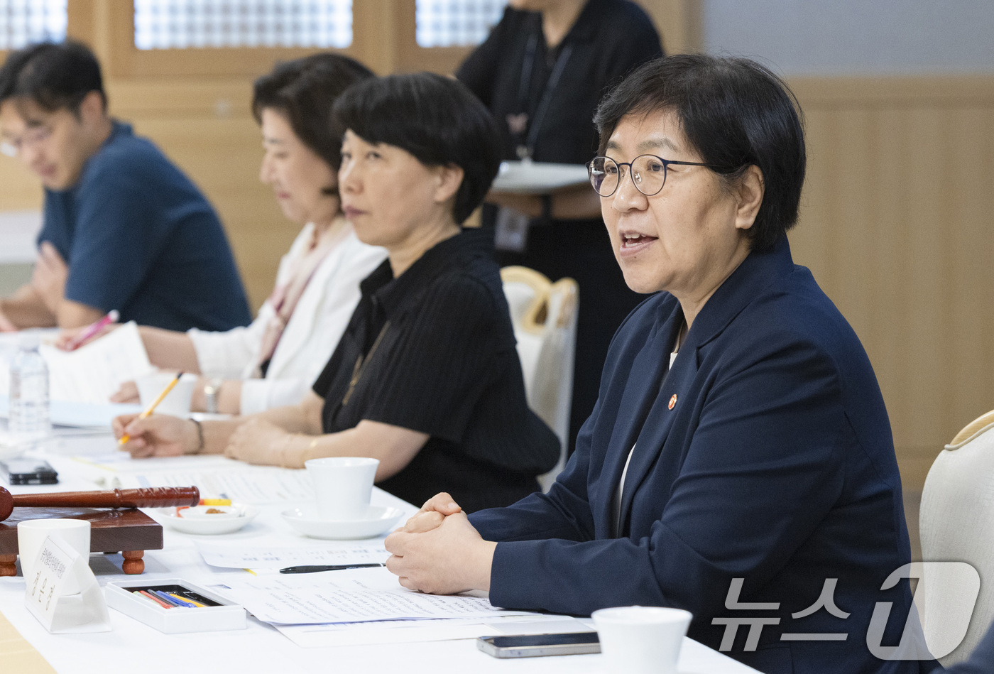 (서울=뉴스1) = 정은경 보건복지부 장관이 20일 정부서울청사에서 열린 제79차 중앙생활보장위원회에서 모두발언을 하고 있다. (보건복지부 제공. 재판매 및 DB 금지) 2026. …
