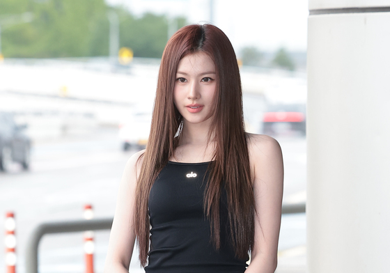 사나, 남자들의 로망 긴 생머리 그녀