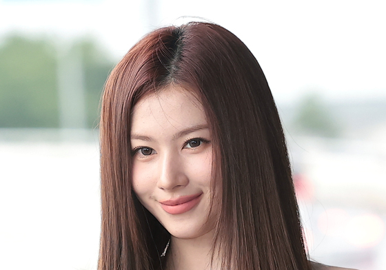 사나, 맑은 미소