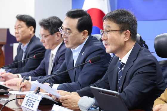 예산안 당정 주재하는 한병도