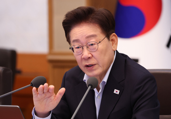 李대통령, 檢 보완수사권 진통 속 "민생과 동떨어진 개혁 성공 못해"