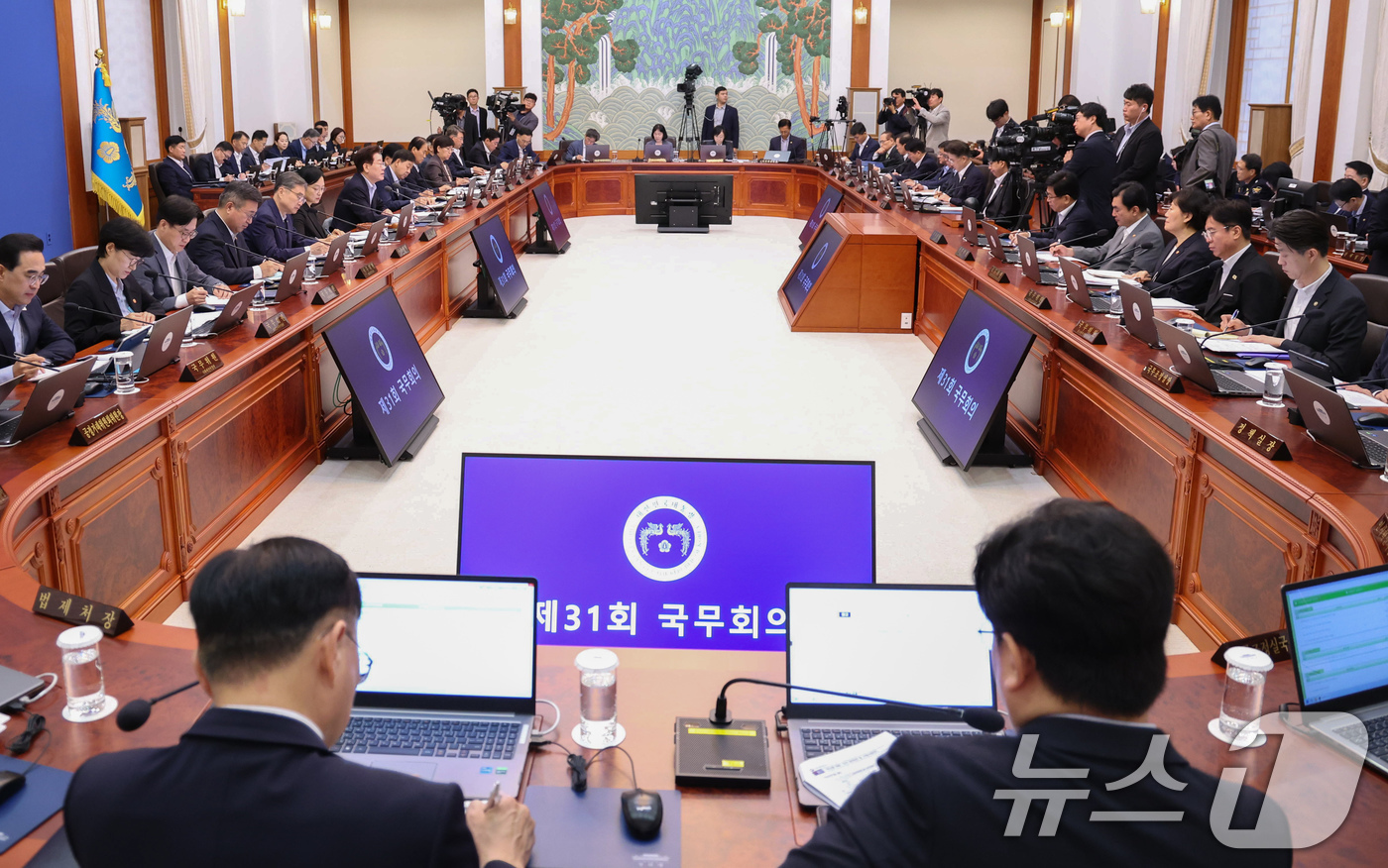 (서울=뉴스1) 허경 기자 = 이재명 대통령이 21일 청와대에서 열린 국무회의에서 발언을 하고 있다. 2026.7.21/뉴스1
