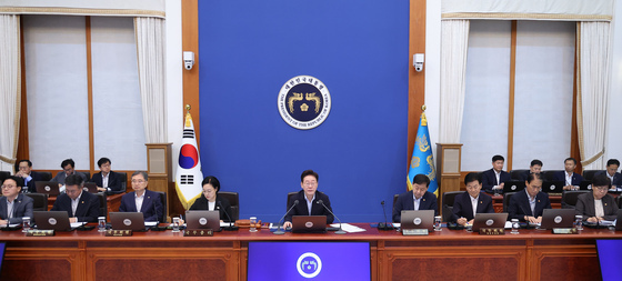 국무회의 주재하는 이재명 대통령