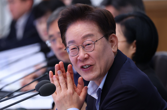 국무회의 발언하는 이재명 대통령
