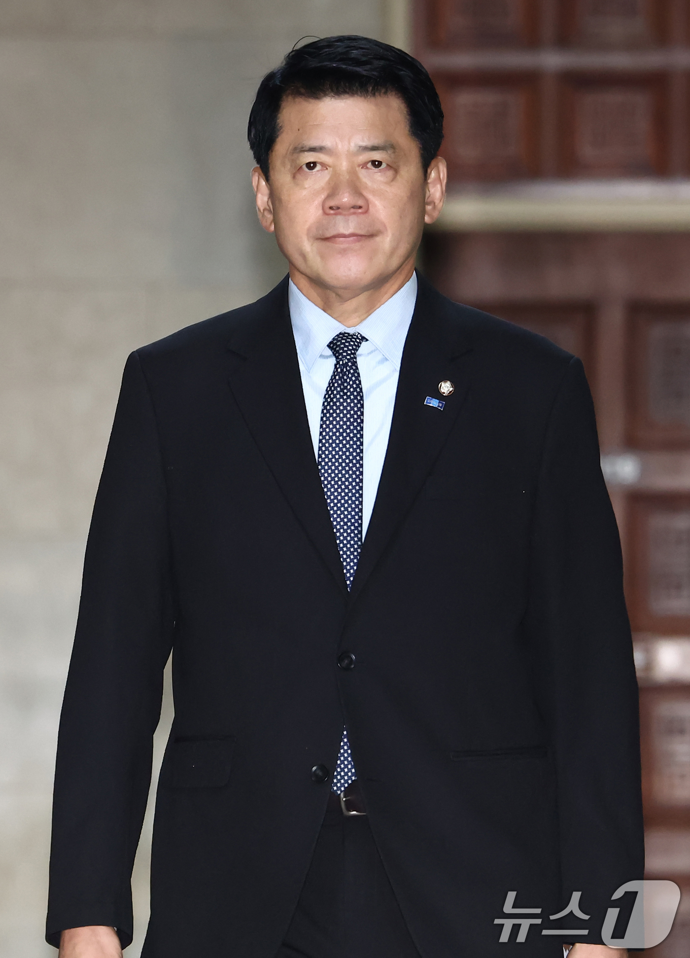 (서울=뉴스1) 김민지 기자 = 김준형 조국혁신당 당대표 권한대행 겸 원내대표가 21일 오전 서울 여의도 국회에서 전날 시작된 '윤석열·김건희에 의한 내란·외환 및 국정농단 행위의 …