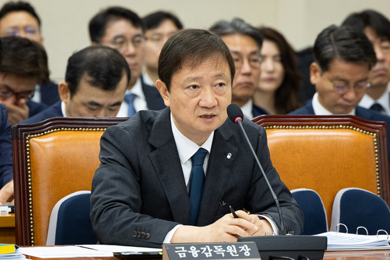 이찬진 "홈플러스 제재 절차, 투명·신속하게 진행…피해 최소화"