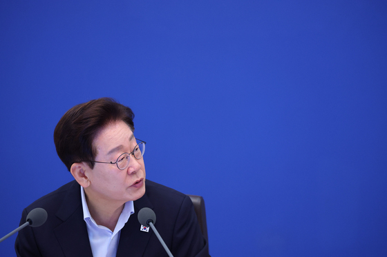 국무회의 발언하는 이재명 대통령