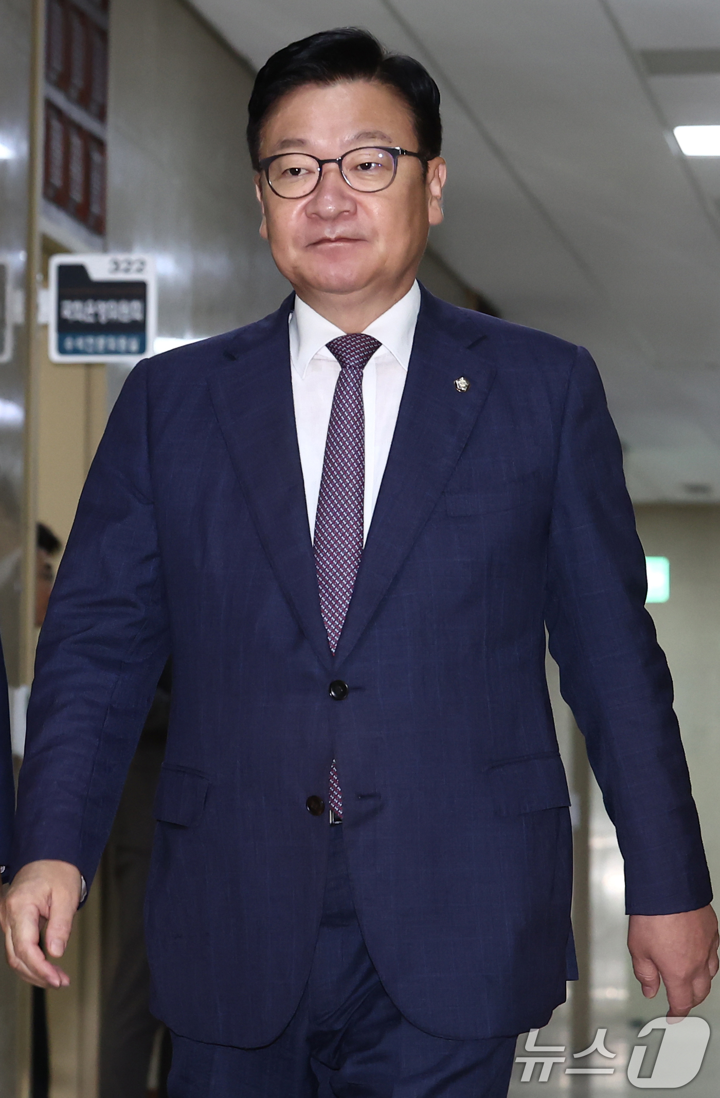 (서울=뉴스1) 김민지 기자 = 정점식 국민의힘 원내대표가 21일 오전 서울 여의도 국회에서 '윤석열·김건희에 의한 내란·외환 및 국정농단 행위의 진상규명을 위한 특별검사 임명 등 …