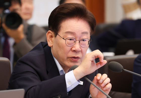 李대통령 "노란봉투법, 이런 식이면 끝도 없어…노동쟁의 기준 정해야"