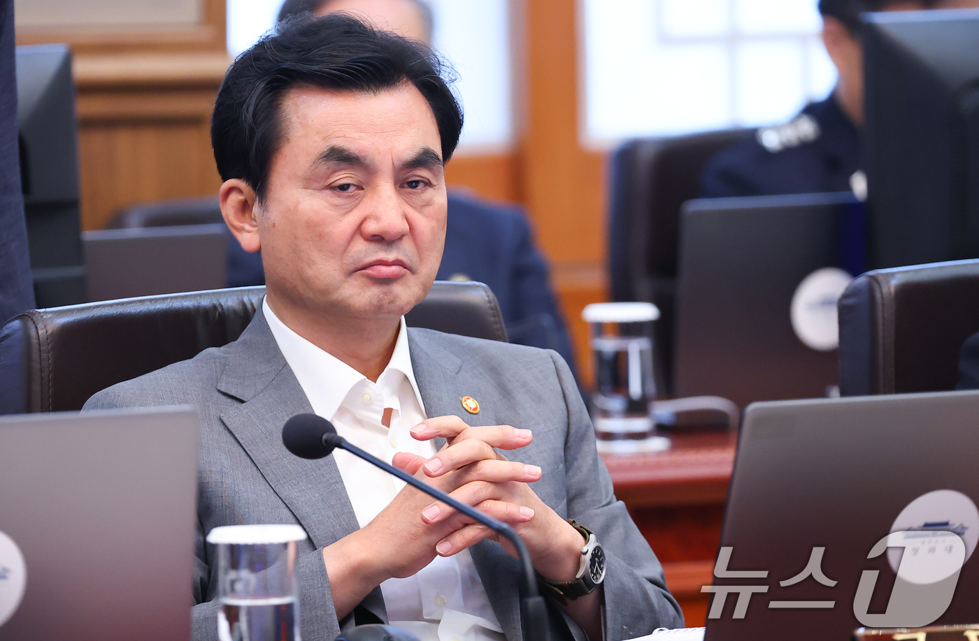(서울=뉴스1) 허경 기자 = 안규백 국방부 장관이 21일 청와대에서 열린 국무회의에 참석해 있다. 2026.7.21/뉴스1
