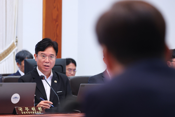 발언하는 김영훈 고용노동부 장관