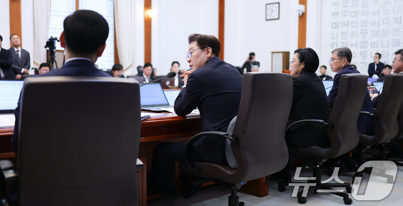 (서울=뉴스1) 허경 기자 = 이재명 대통령이 21일 청와대에서 열린 국무회의에서 발언을 하고 있다. 2026.7.21/뉴스1